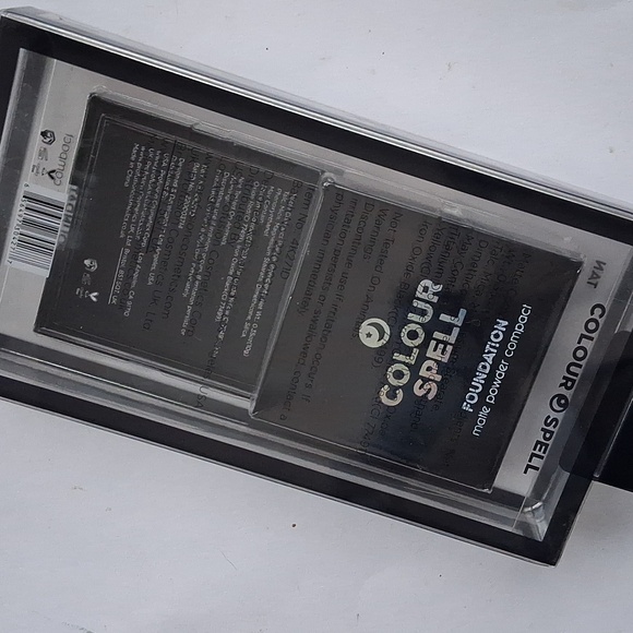 Colourspell Foundation Matte Powder Compact In  Tan - Picture 2 of 4